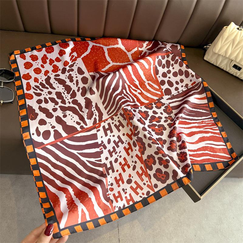 Versatile Printed Square Scarf For Women Elegant Fashion Accessory 66*70cm