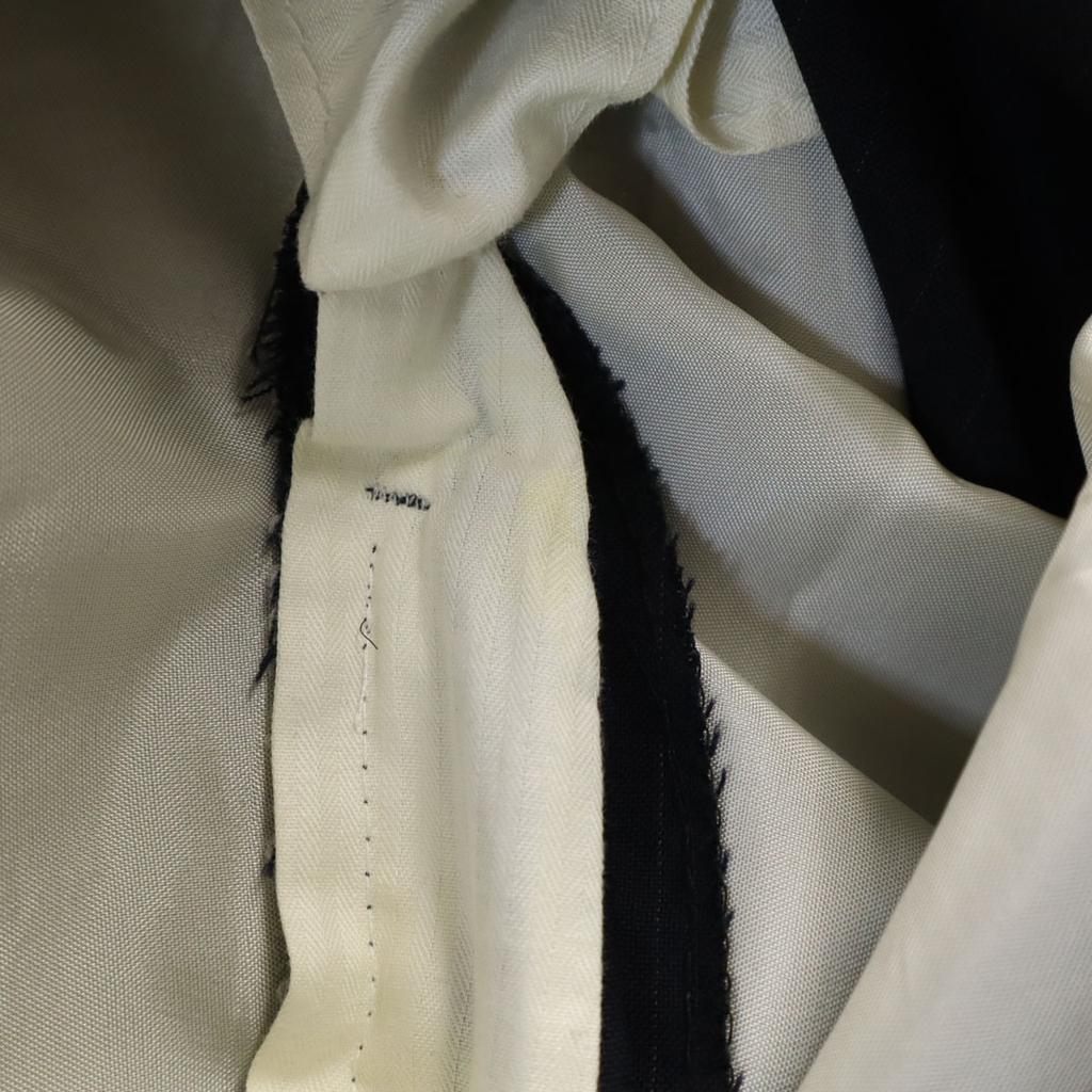 Giorgio Armani 90-ųjų dešimtmečio „Made in Italy“ senas dryžuotas kostiumas, 52 dydis, tamsiai mėlynas, vyriškas, dėvėtas