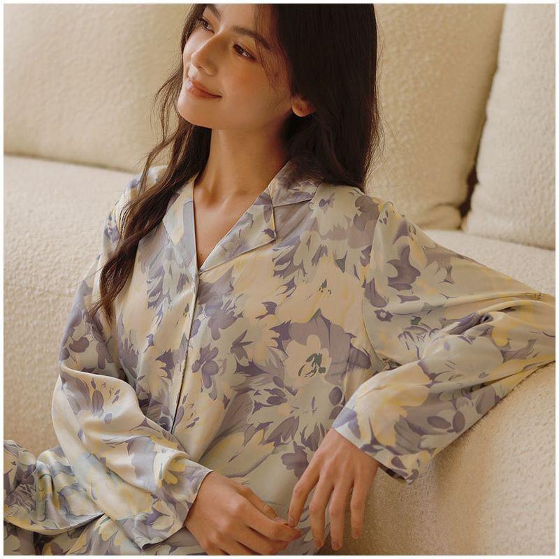 Pajamas women's summer new products, human cotton satin thin, retro oil painting short-sleeved trousers home pajamas set