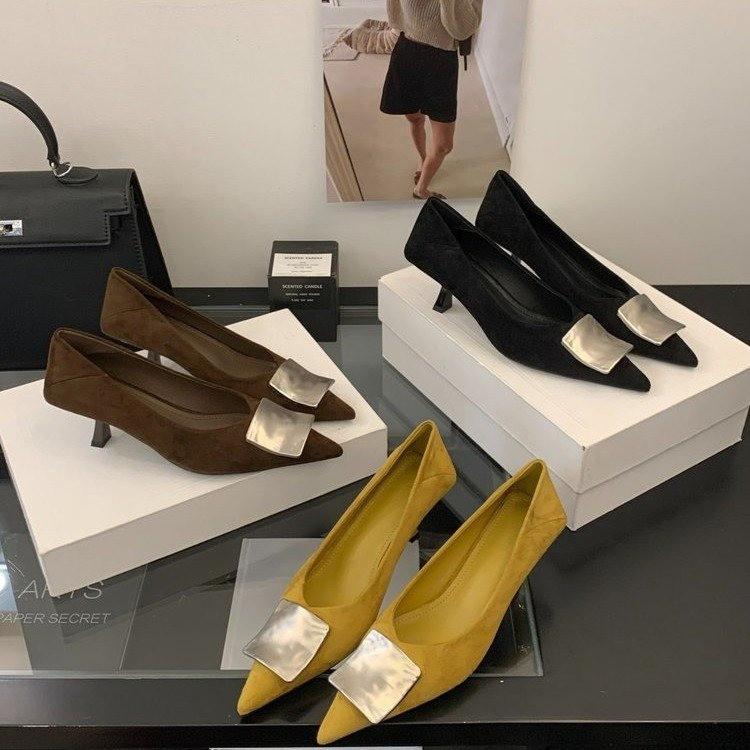 2025 Spring/Autumn Women's Plus Size Slip-On Soft Sole Mary Jane Shoes with Pointed Toe and Metal Buckle