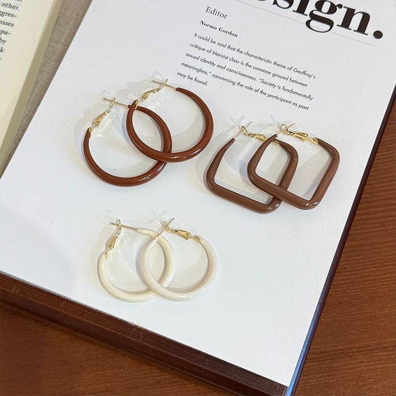 Vintage Yadan style autumn and winter Maillard drop glaze square earrings women's fashion earrings circle earrings show face small stud earrings