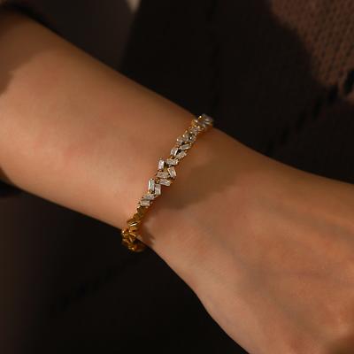 Europäisches und amerikanisches elegantes Temperament minimalistischer kalter Wind vielseitig eingelegter Zirkon offenes Armband Armband verblasst nicht Armband