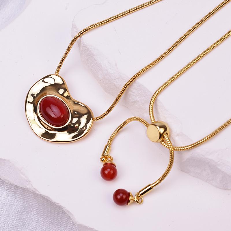 

Maillard High-Neck Sweater Necklace – Classic Autumn/Winter Yuanbao Chain Design срібний