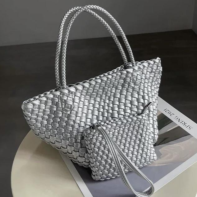 Niche Handmade Woven Dumpling Bag: 2025 High-End Drawstring Handbag & Mother-Child Market Bag
