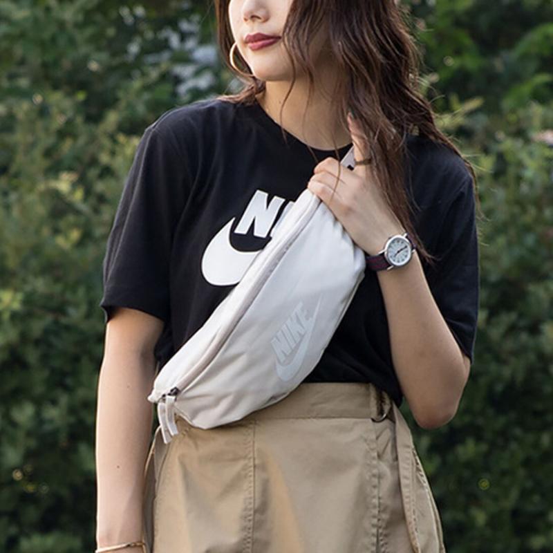 Nike Polyester One Shoulder Crossbody Bag Sling Bag Fanny Pack Regular Unisex Gray White Casual BA5750-030