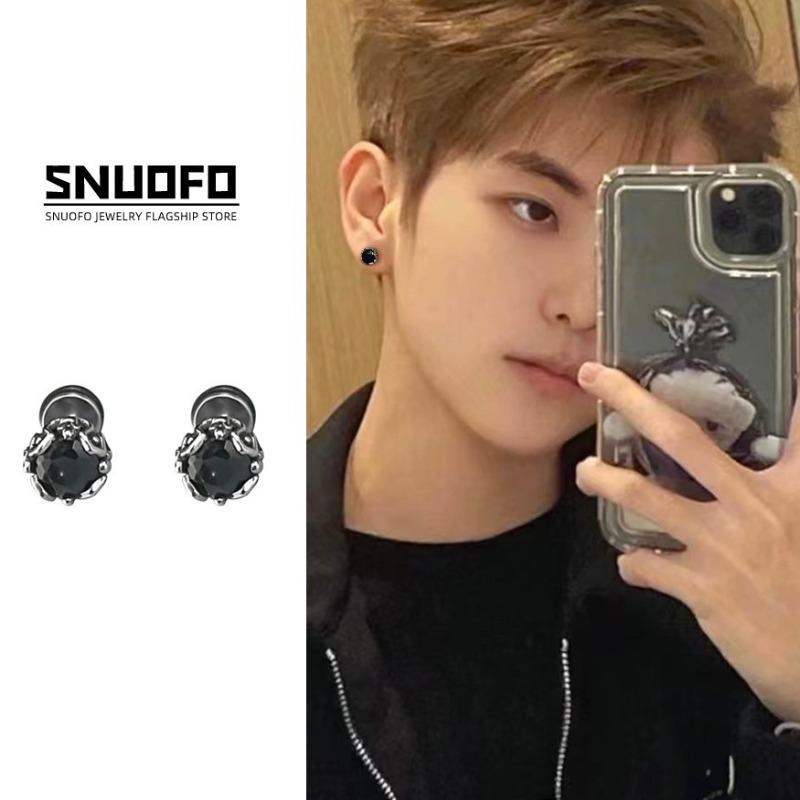 Cold and Cool Ear Pendants - Retro, Sophisticated, Minimalist Design - for Men with Unique Titanium and Steel Materials