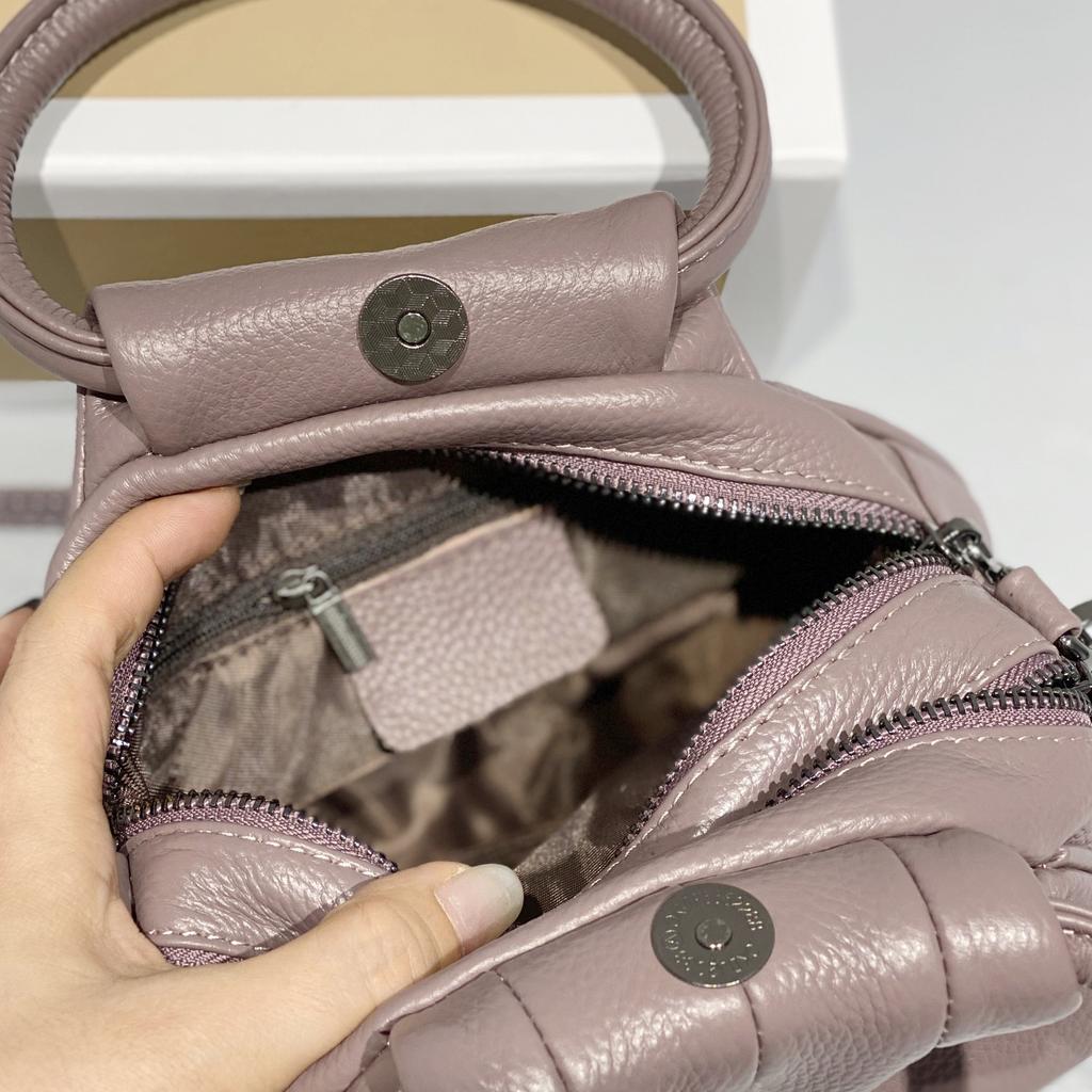 Bolsa Feminina de Couro Genuíno 2025 Nova Retrô Couro Bovino Camada Superior Bolsa de Mão Simples Versátil Tote Fabricante
