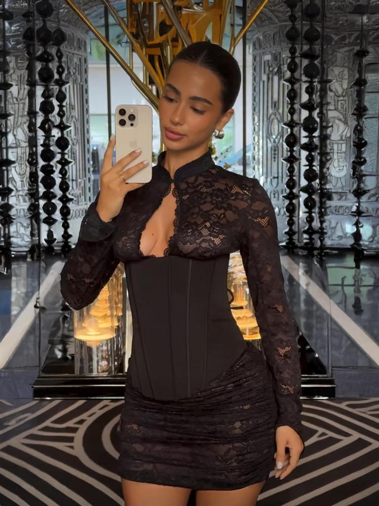 Chic Black Lace Stand Collar Bodycon Dress - Waist-Cinching, Slimming Hot Girl Style for Women