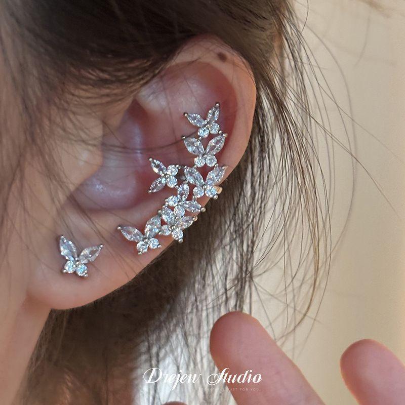 

Women’s Ear Cuff and Stud Earrings Set Elegant Butterfly Design Lightweight Fashion Jewelry for Everyday Wear One Size