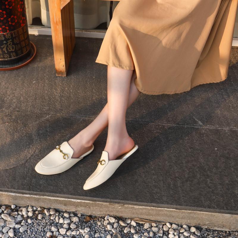 

Новые модные полутапочки Baotou с металлической пряжкой, женская летняя одежда, обувь-мюллер, сандалии на плоской подошве, сандалии 43