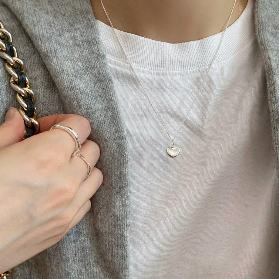 Shell love necklace women's spring sweet cool style accessories light luxury niche designer collarbone chain