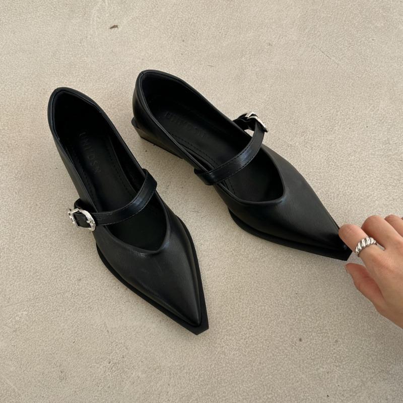 

2025 Новые туфли Мэри Джейн Весна Осень Острый носок Низкий каблук Женские туфли-лодочки Женская модная обувь с пряжкой 36