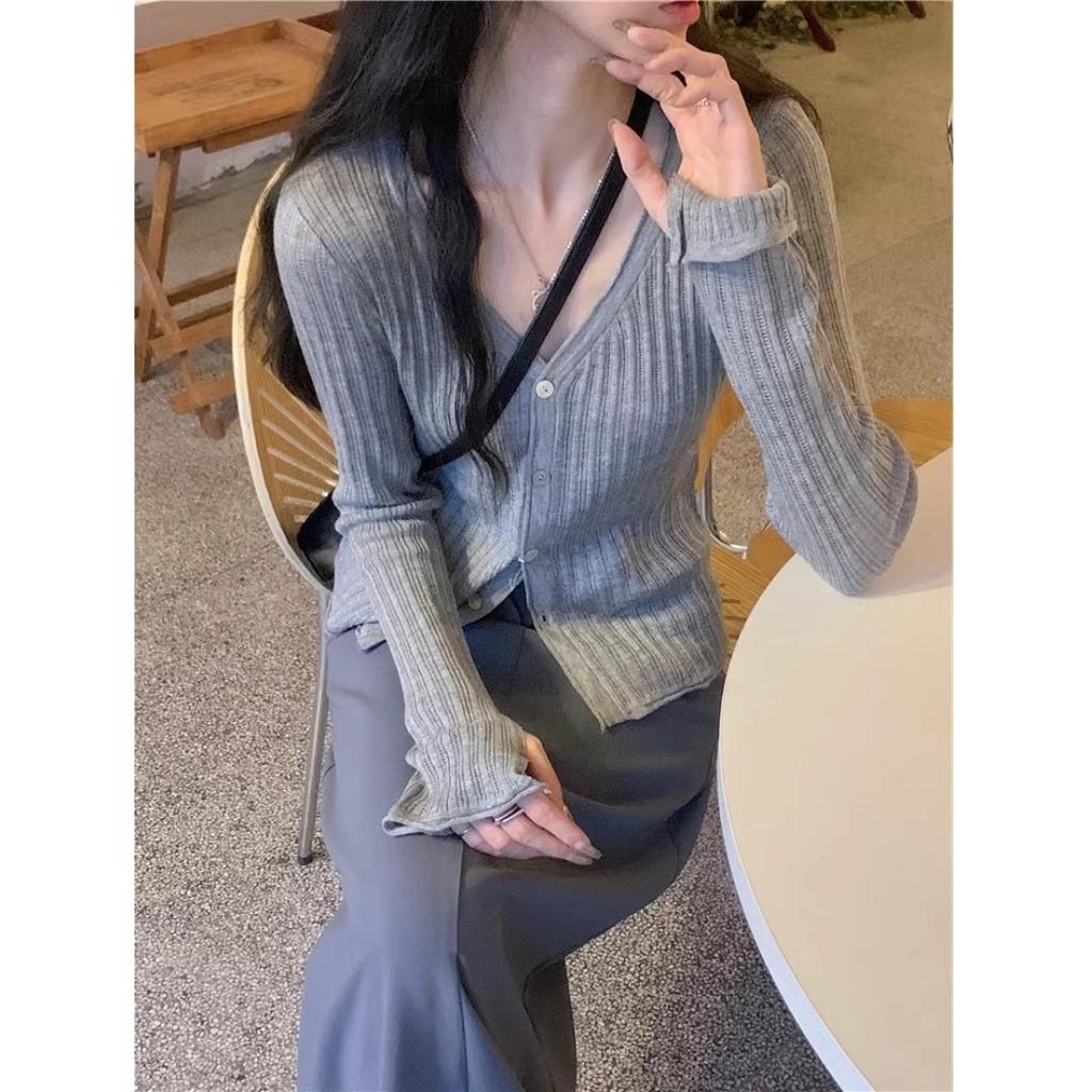 Spring New Button Collar Texture Knitted Bottoming Shirt Women's Age-reducing Girl Long-sleeved Top Cardigan