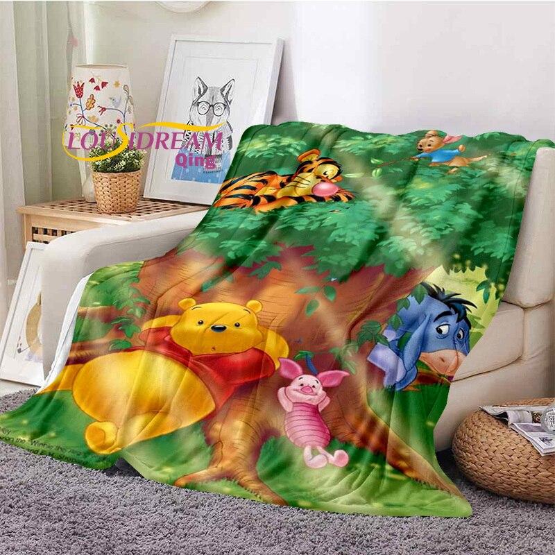 Winnie the Pooh Printed Blanket Flannel Blanket Bed Throw Soft Cartoon Printed Bedspread Bedspread Sofa Blanket