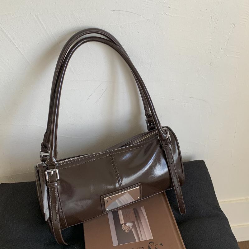 Autumn retro texture underarm bag women's 2025 new simple pillow bag versatile shoulder commuter bag