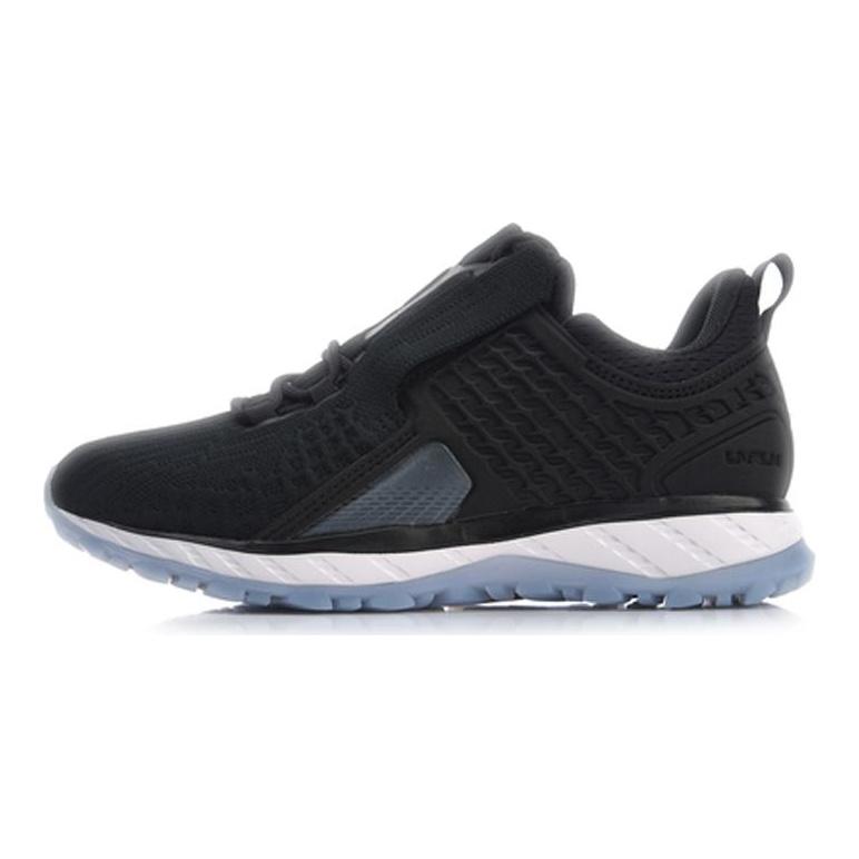Li Ning Cloud Shield 2018 Water Repellent Cushioning Rebound Low Top Running Shoes Women's Standard Black ARHN094-1