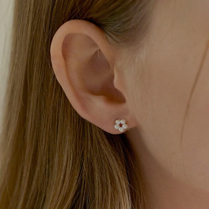 Lewe Pearl flower one-touch earring