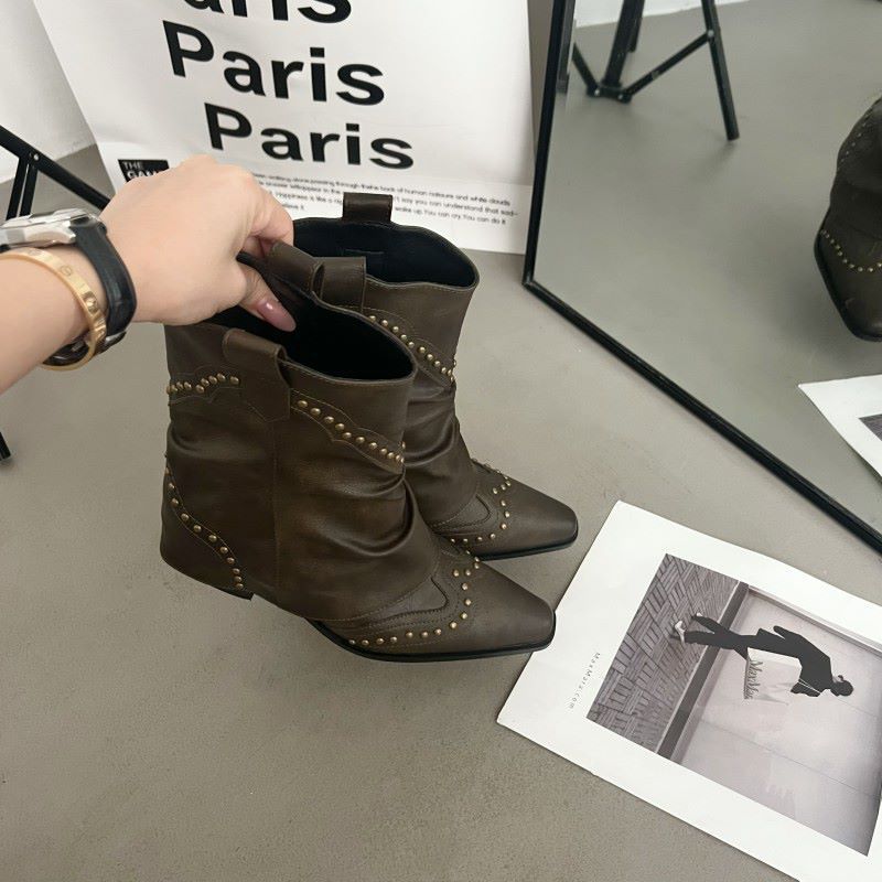 Summer 2025 New Vintage Pointed Western Boots Women's Brown Riveted Pants Boots Versatile Thick Heel Fashion Boots