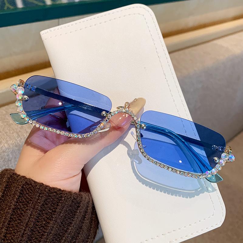 New Fashion Square Half-frame Diamond-inlaid Sunglasses Trendy And Personalized Street Shots Versatile Metal Sunglasses 90308-1