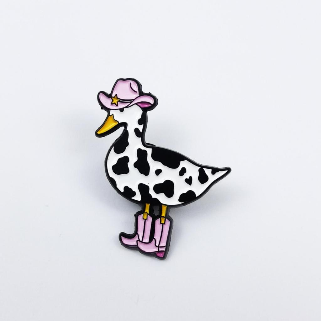 Cartoon Animals Brooch Set: Cute Duck & Frog Alloy Pins, English-Inspired Decorative Accessory