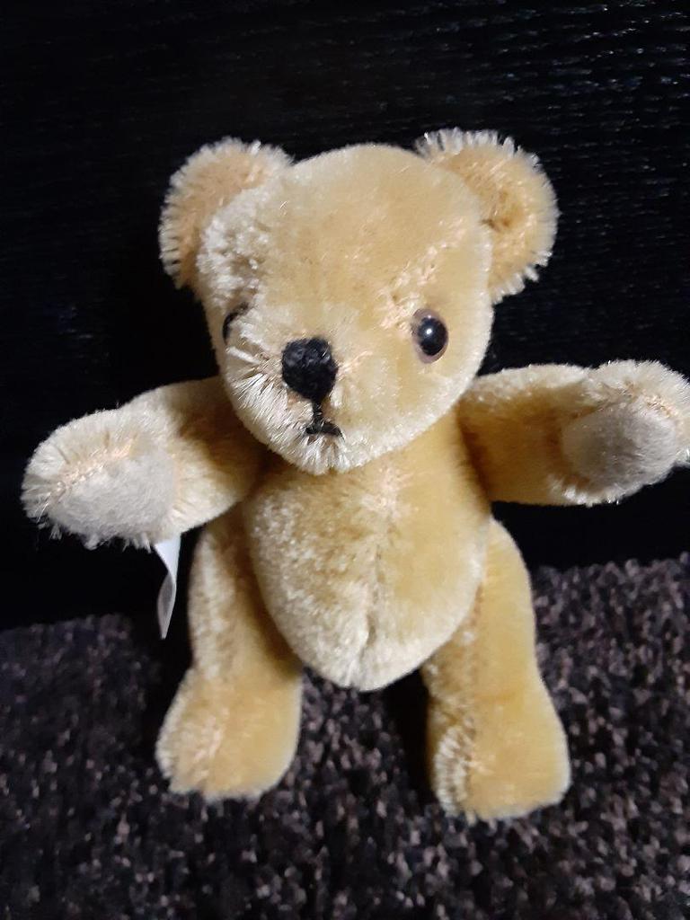 [USED] Merrythought Teddy Bear