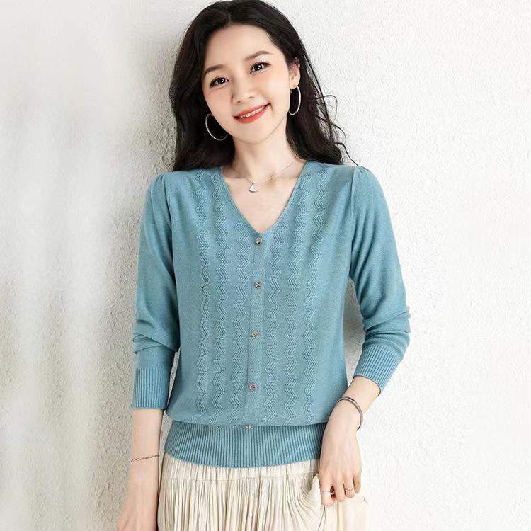 Women's V-neck Pullover Long Sleeved Knitted Sweater Pullover Long Sleeved Knitted Sweater