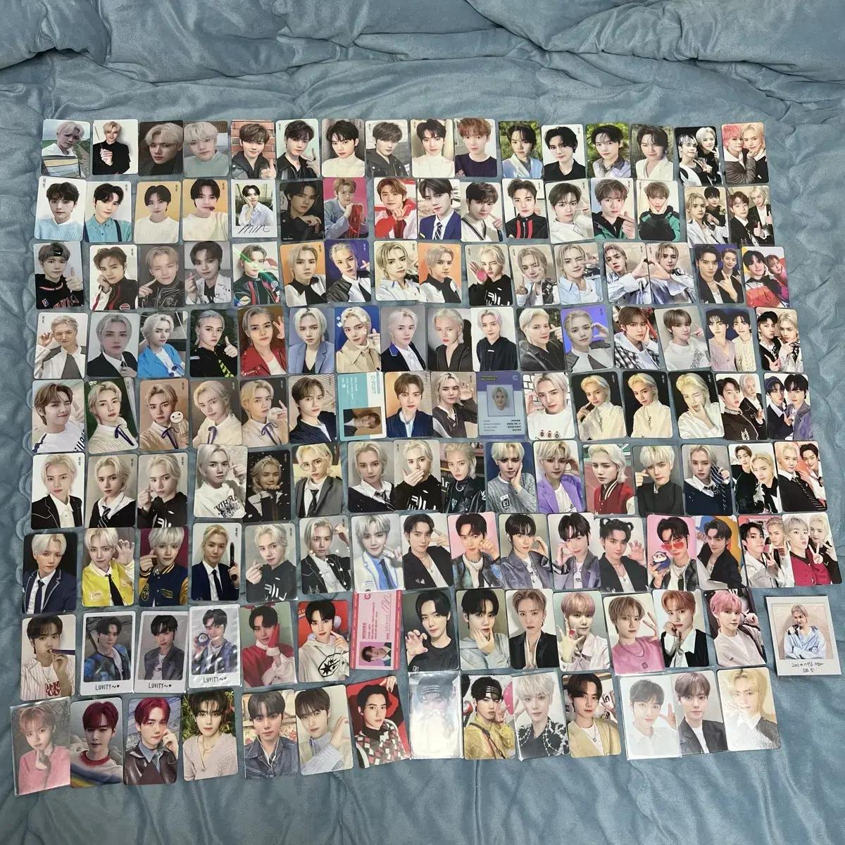 

Cravity Kang Minhee Photo Cards Batch