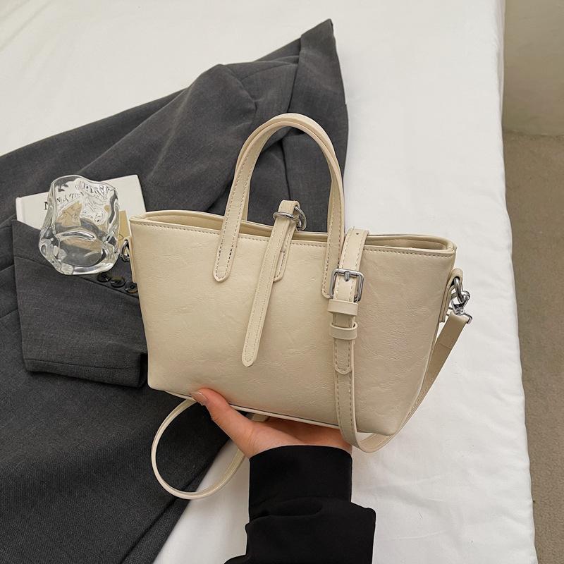 Simple casual bag New trendy temperament shoulder bag handbag women's bag messenger bag