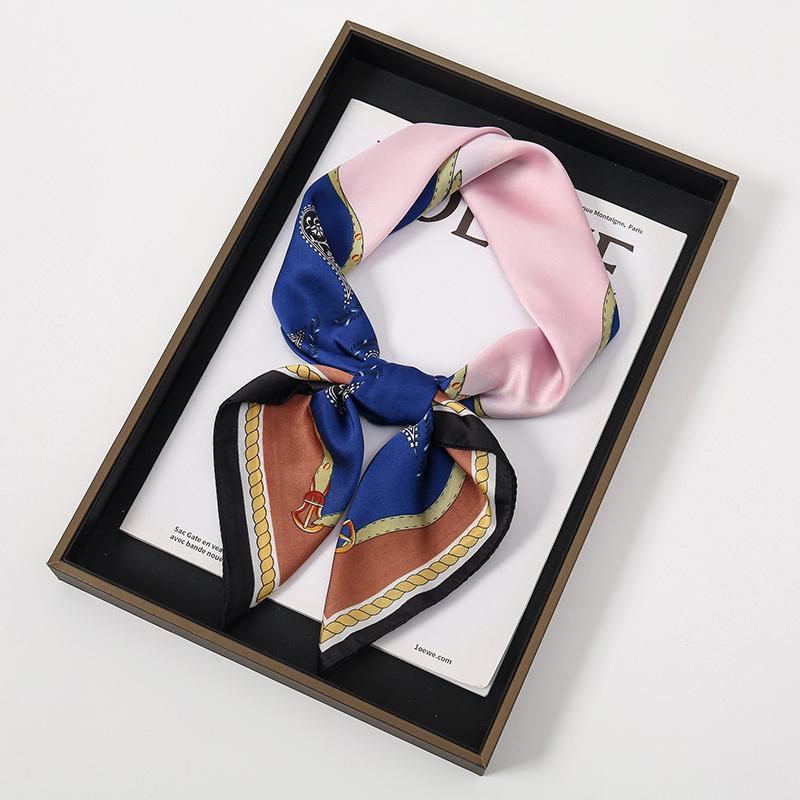 Luxus Damen Seiden-Quadratschal Schal Mode Xiaoxiangfeng Druckdesign Satin Hijab Tücher Halstuch Damen Haarbänder 70*70CM