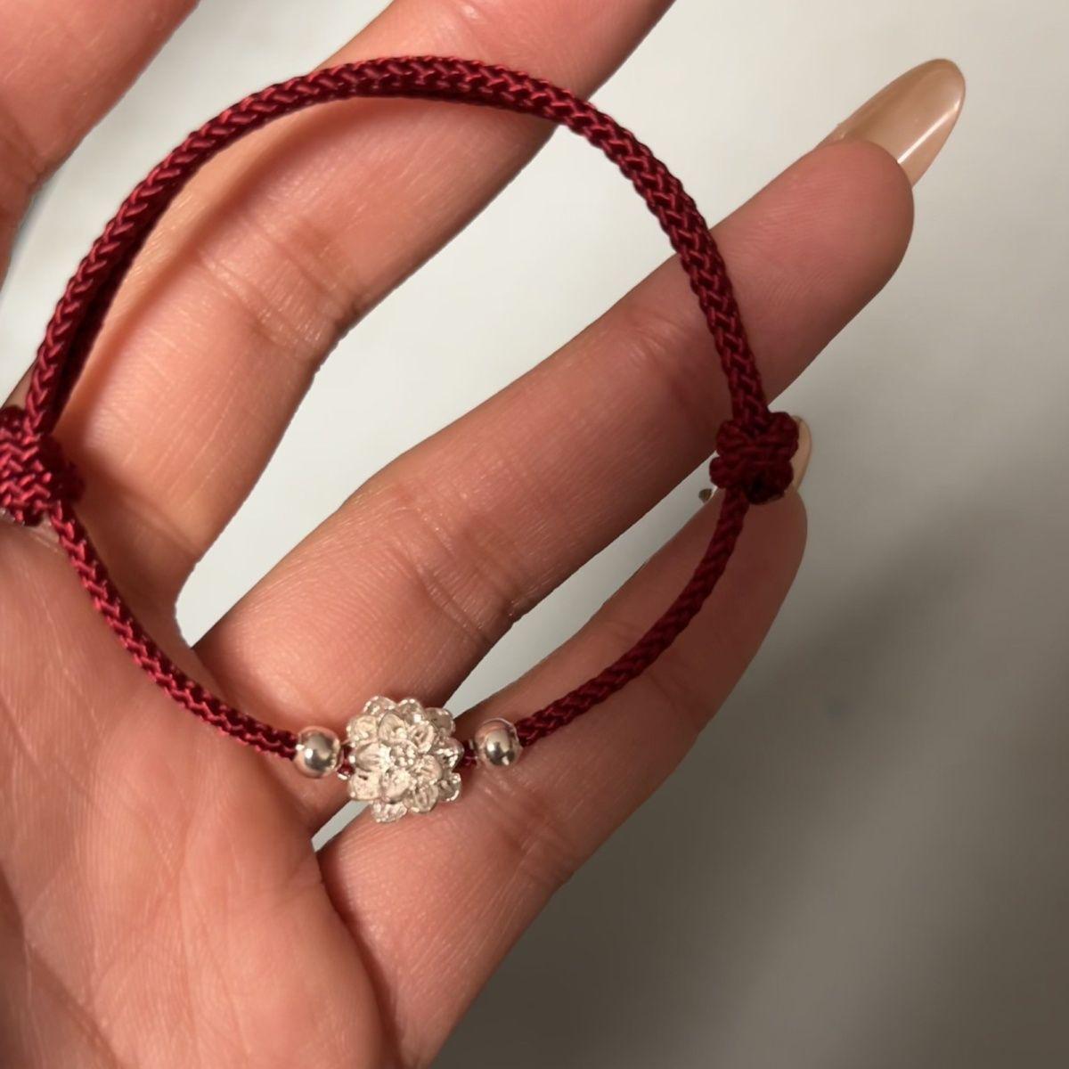 

Lotus Leather Woven Bracelet: Stylish Gift for Students and Friends