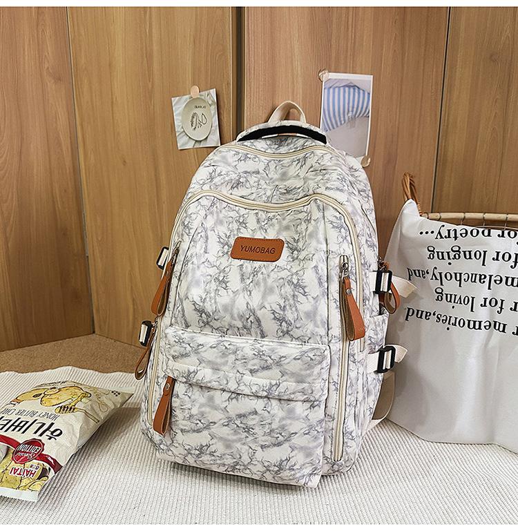 

Korean version of the new sports and leisure backpack, student large-capacity simple fashion schoolbag, Chinese college student campus backpack Single pack белый