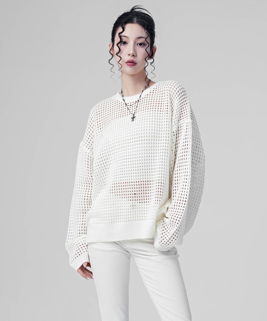 AVANDRESS Wreath Punching Loose Fit Knit_2 Colors