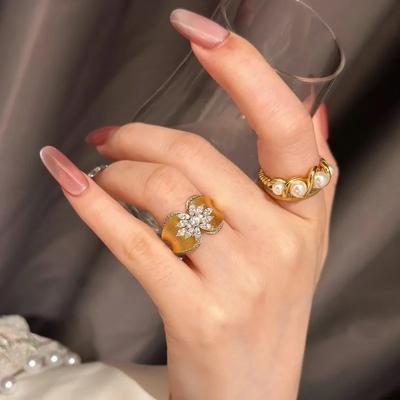 Classic Wire Drawing Craft Crystal Butterfly Rings for Women  Wide Retro Fashion Engagement Ring Fine Copper Zircon