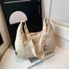 Niche Design High End Trend Trend Fashionable Lazy Style Shoulder Bag Versatile Casual Dumpling Crossbody Bag