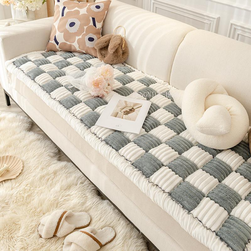 Chessboard Grid Plush Thick Sofa Cushion Anti Slip Floating Window Mat for Bedroom Living Room Household Warm Dustproof Blanket