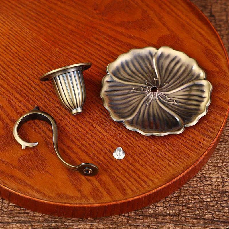 1PC European Style Candlestick Valentines Day Handheld Candle Holders Retro Single Head Candlelight Stand Taper Holder