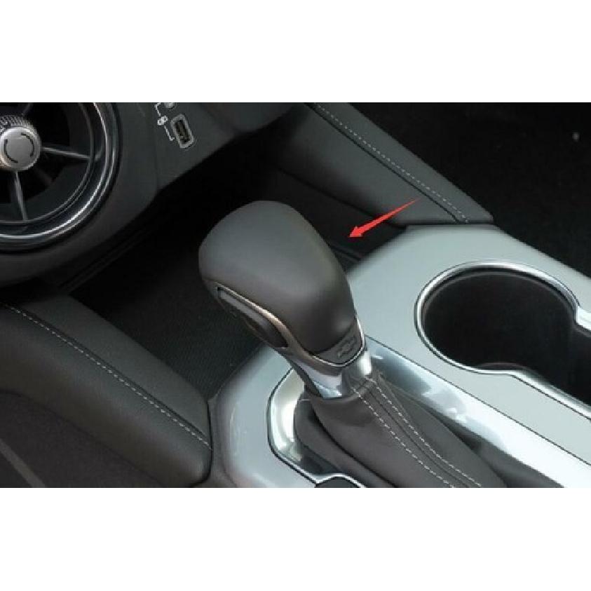 Carbon Fiber Central Console Gear Shift Knob Trim Fit For Chevrolet Blazer 19-21