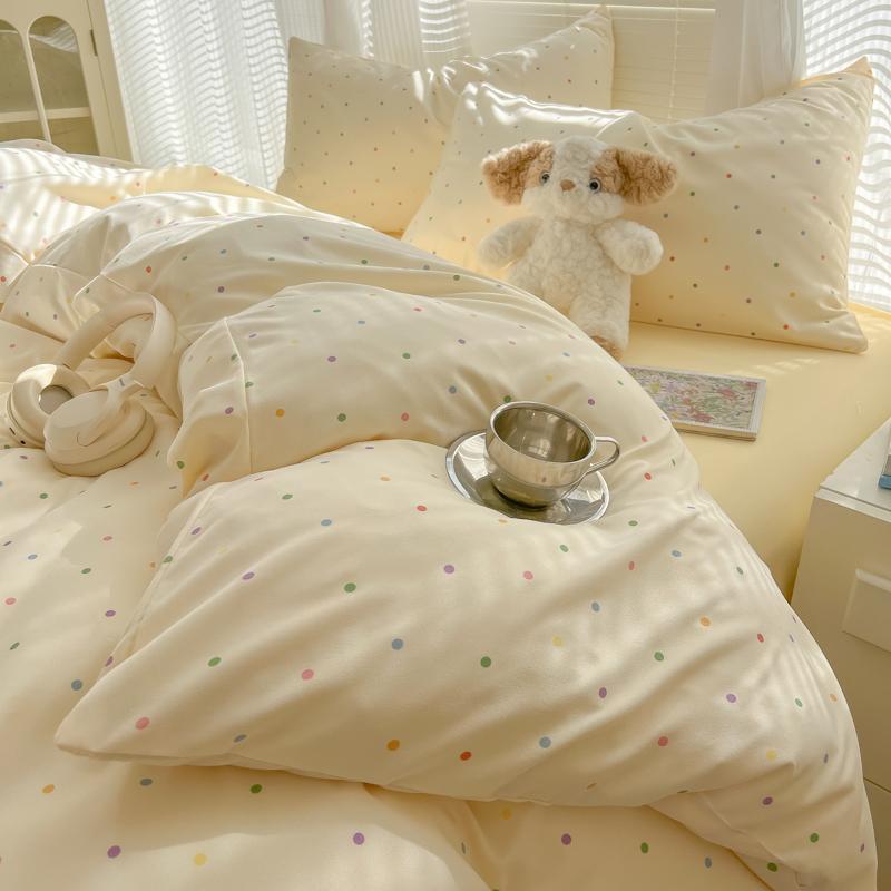 2025 Duvet Set Double Yarn Four-piece Set Class A Aerobic Knitted Cotton Printed Love Bed Cover Skin Friendly Breathable Bedding