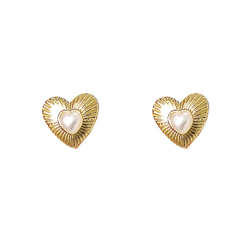 High-End French Minimalist Pearl Heart Stud Earrings