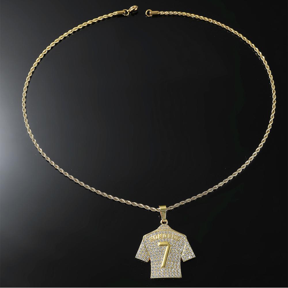 Ronaldo No. 7 Jersey Necklace for Men’s Football Player Memorial Necklace