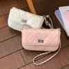 IELGY Ladies Chain Bag Fashionable All-Match Commuter Crossbody Square Bag