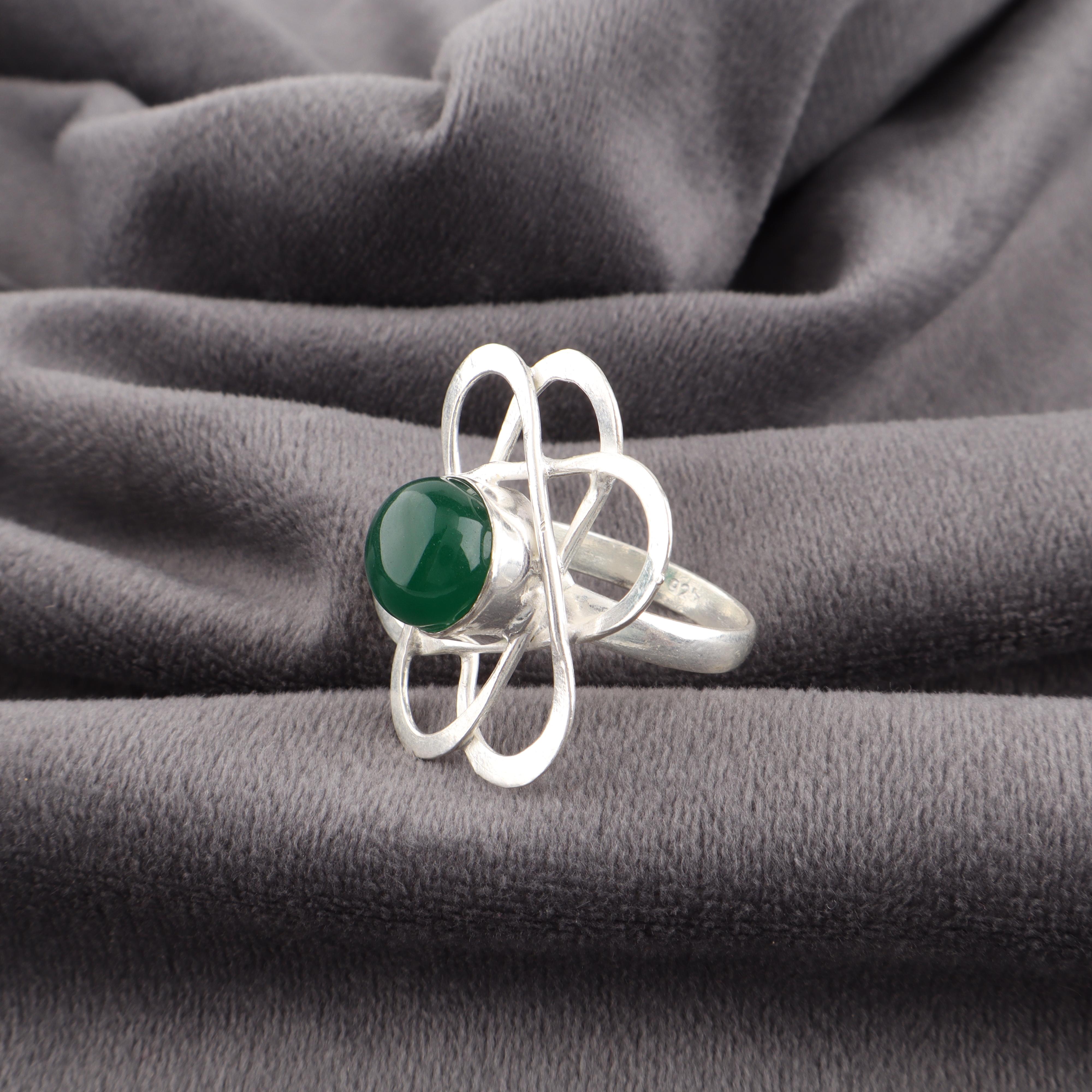 

Кольцо из стерлингового серебра 925 пробы с кабошоном из зеленого оникса, Ювелирное изделие ручной работы с драгоценным камнем, Подарки для жены, Дизайнерское кольцо, Бохо подарок для нее 12 зелёный