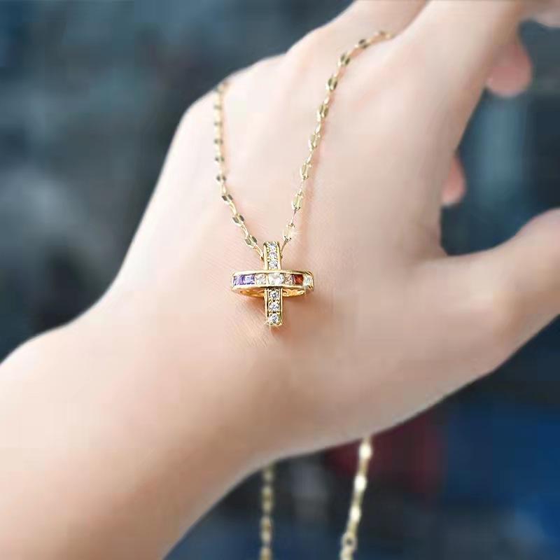Korean style cross necklace women s ins titanium steel clavicle chain diamond pendant baroque gold