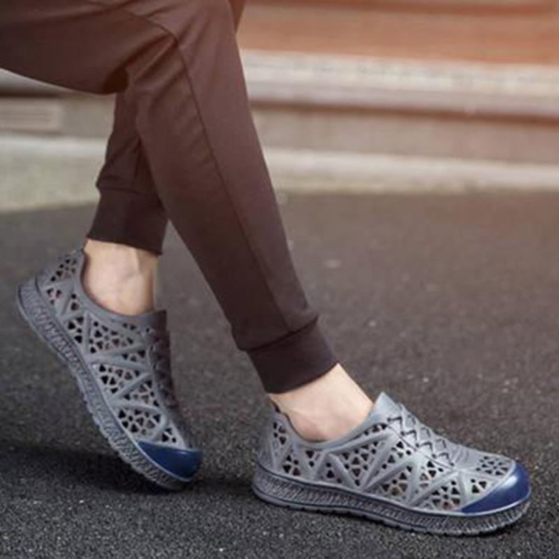 WTEMPO Herresandaler Sommer Myk Såle Lav Hæl Hul Blandet Farge Pustende Sklisikker Strandsko Tykk Såle EVA Ettstykke Plast Komfortabel Sandal