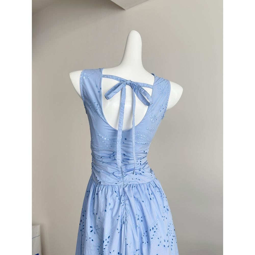 Summer Blue Sleeveless Unique and Beautiful Waist Pinch Dress Women's Summer Temperament Lace Splicing Hollow Dress