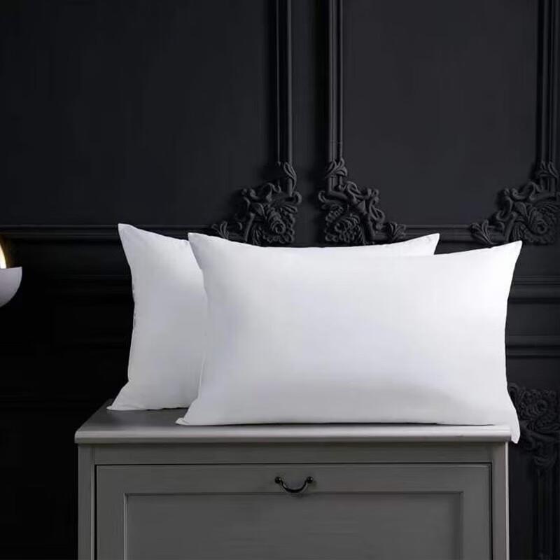 Almofada de Veludo Plover Hotel