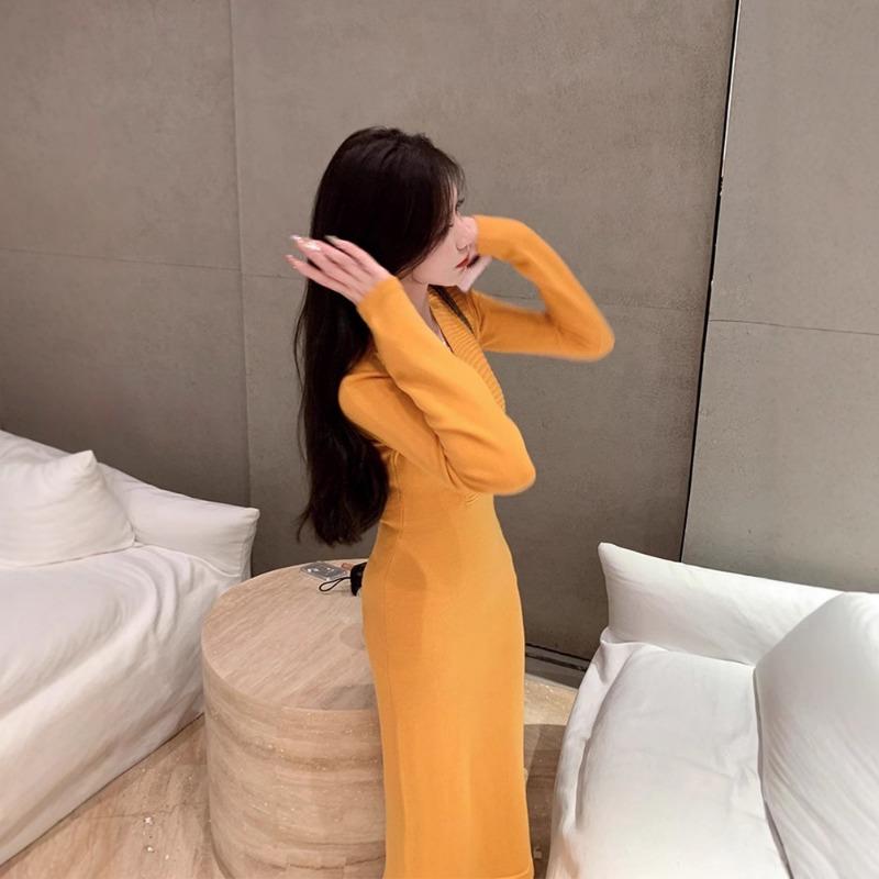 Cold wind high sense women's temperament socialite Muse fan red knitted bottoming dress autumn and winter