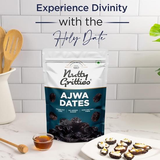 Nutty Gritties Premium Ajwa Datteln 350g, Khajur | Khajoor | Saftige & Leckere Khajoor, Khajur | Natürlich Süß | Sofortige Energie | Wiederverschließbarer Beutel,