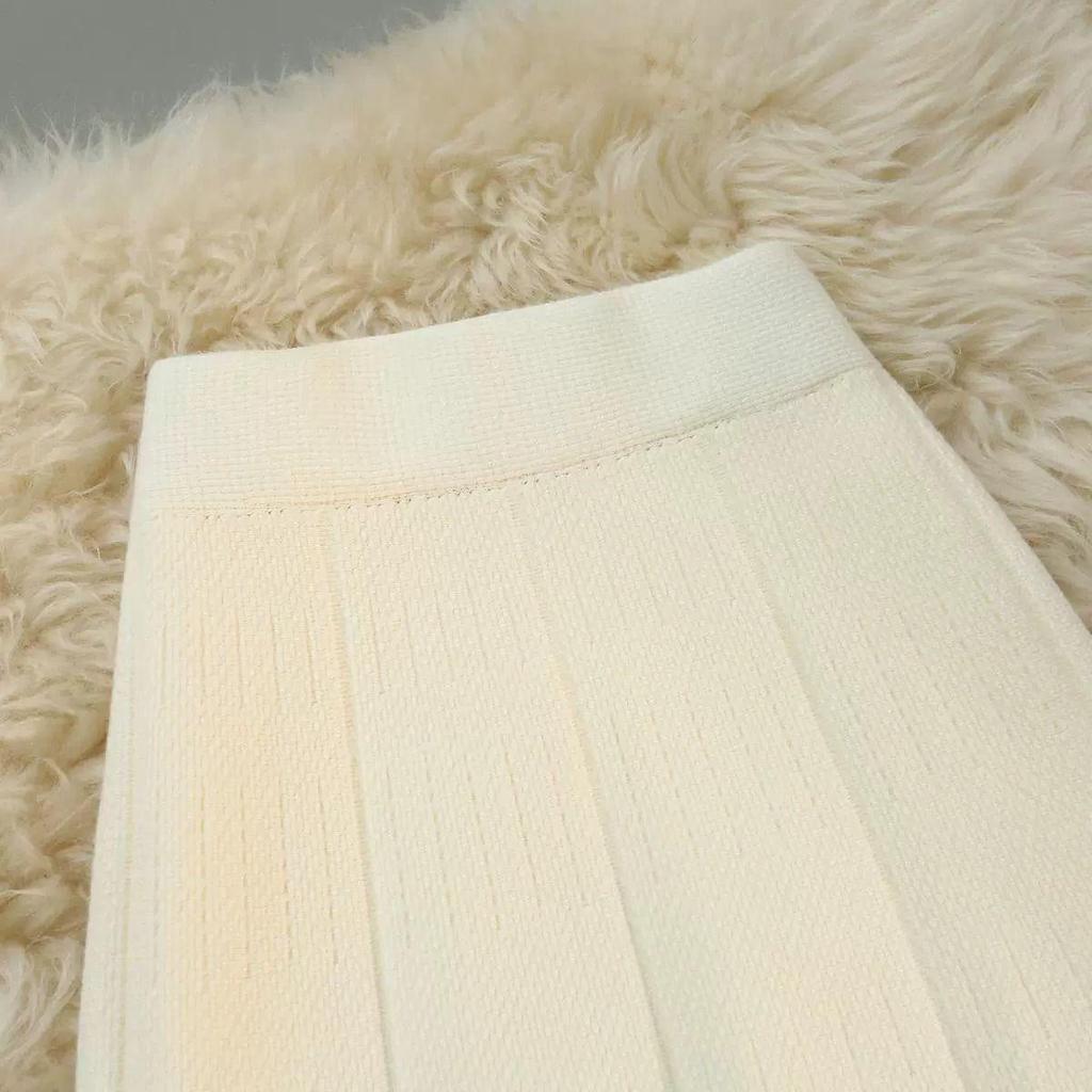 Women's High Waist Ruffle Knit Skirt - Retro A-line, Autumn/Winter, Slimming, Long Hem.