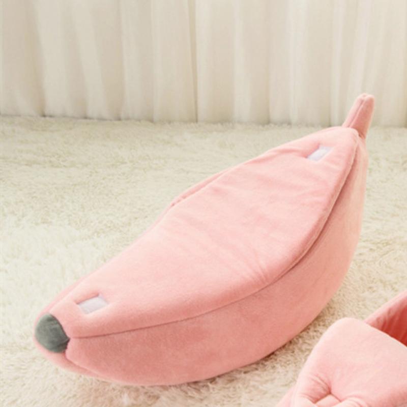 

Кровать-банан для домашних животных, милый и удобный кошачий домик, зимняя теплая и прочная портативная корзина для домашних животных, принадлежности для питомников для кошек и собак L розовый